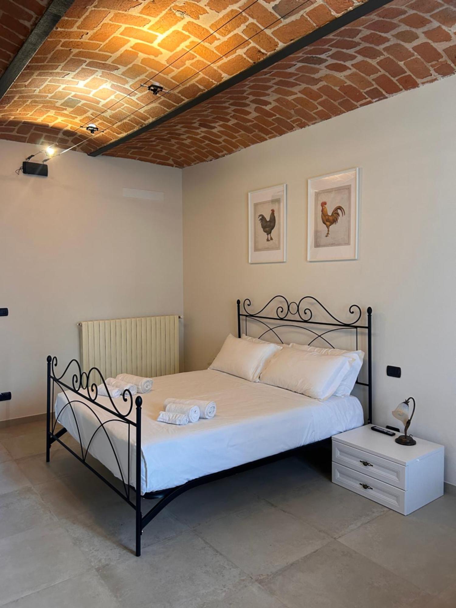 Tenuta Agricola La Cava- Cantina E Agriturismo San Damiano d'Asti Bagian luar foto